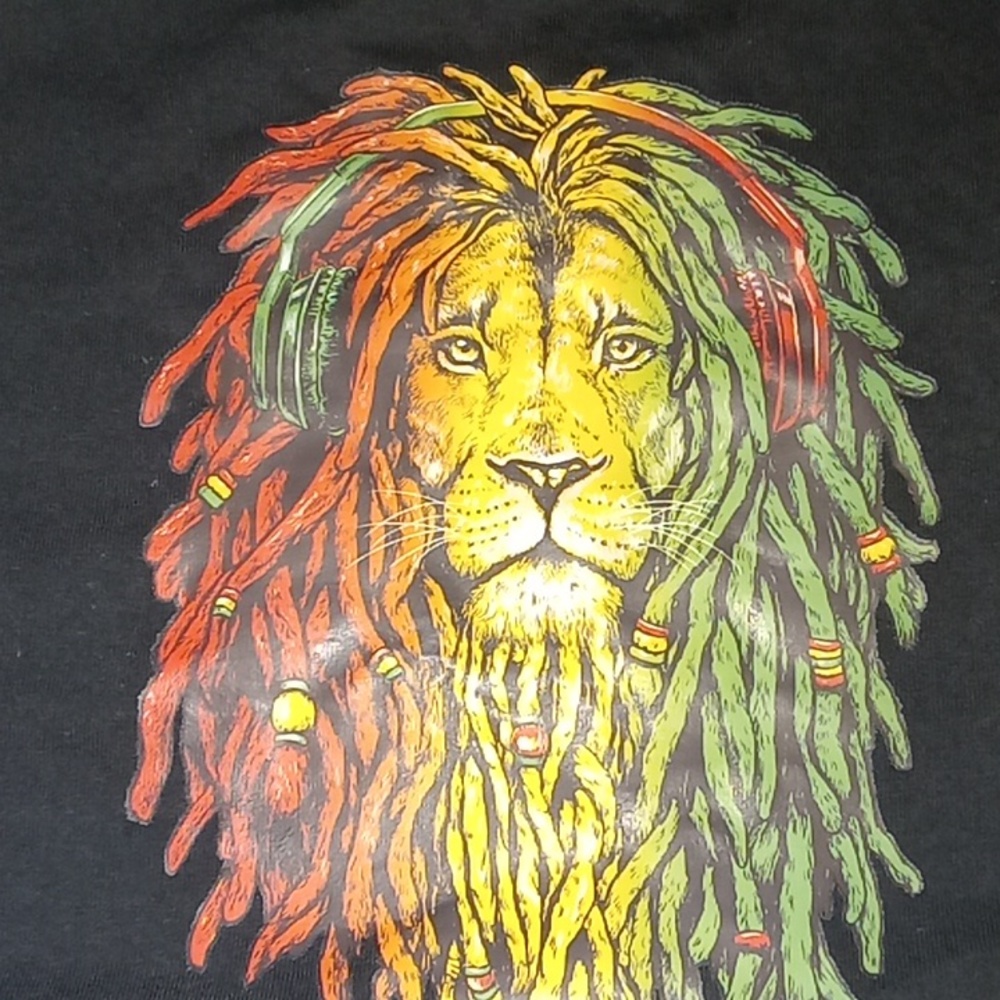 T shirt  size medium